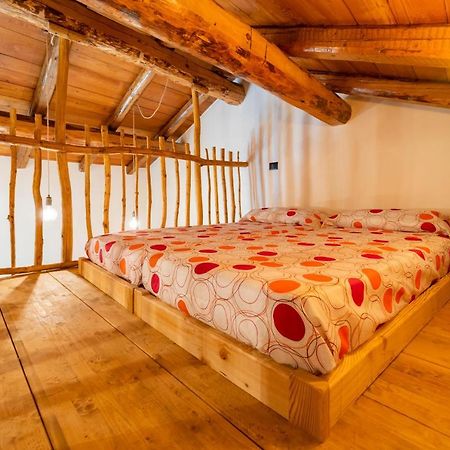 Country House Le Gaie Allegre Villar San Costanzo Exterior photo
